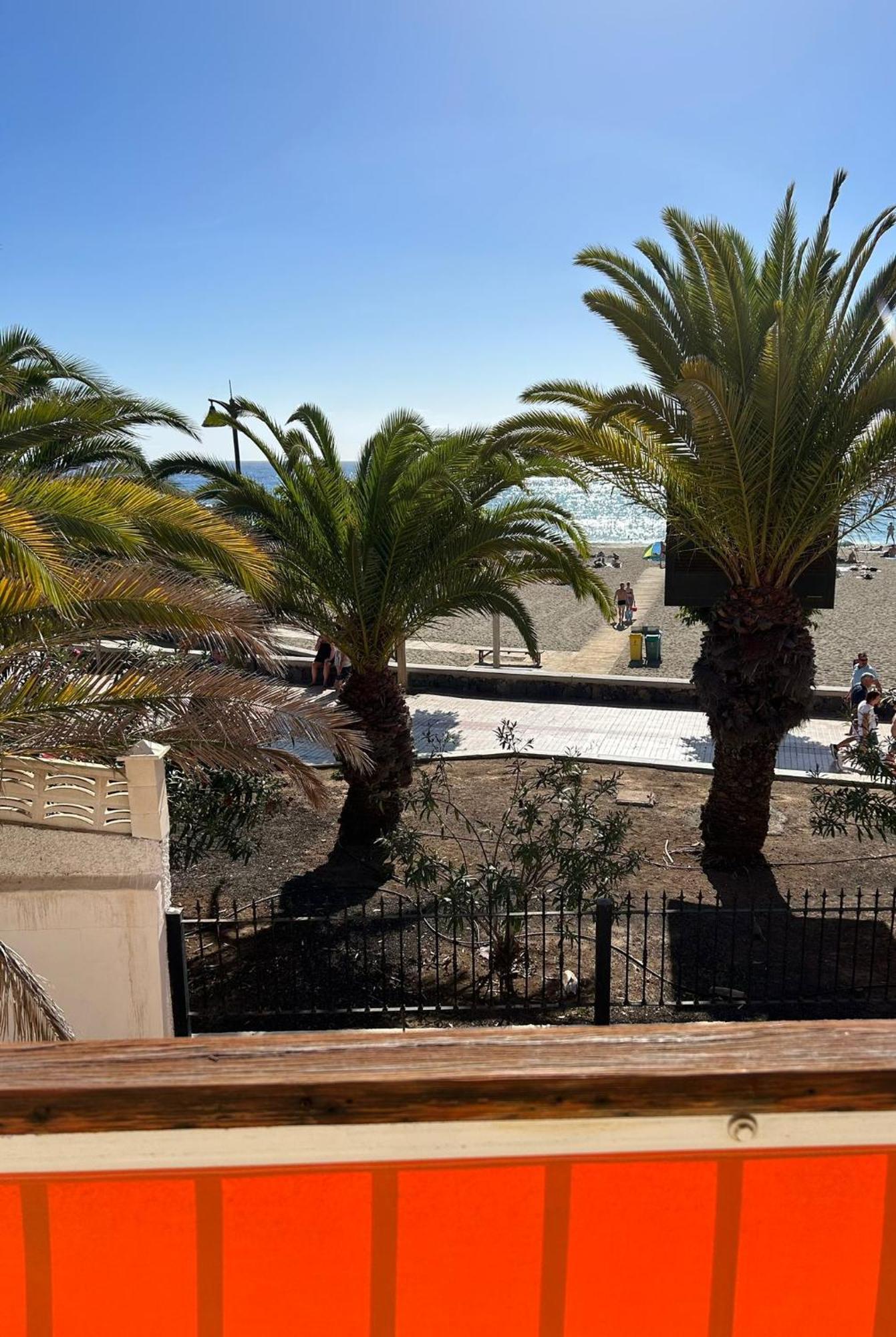 Prime Beachfront Location, Free Parking, Steps To The Sand Los Cristianos  Luaran gambar